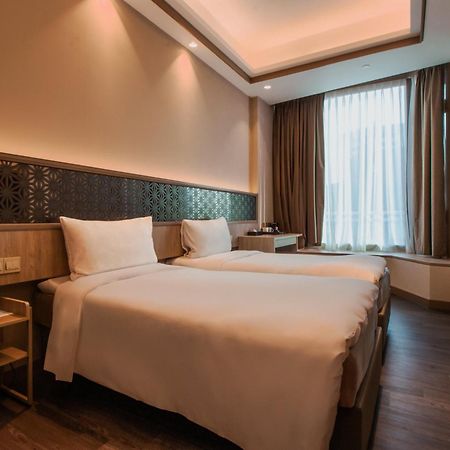 Aqueen Prestige Hotel Jalan Besar سنغافورة المظهر الخارجي الصورة