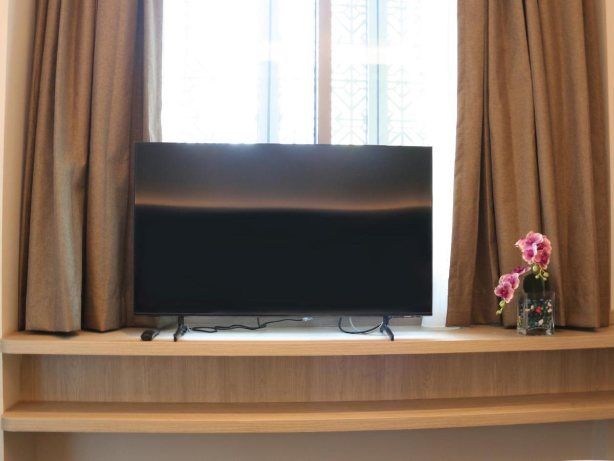 Aqueen Prestige Hotel Jalan Besar سنغافورة المظهر الخارجي الصورة