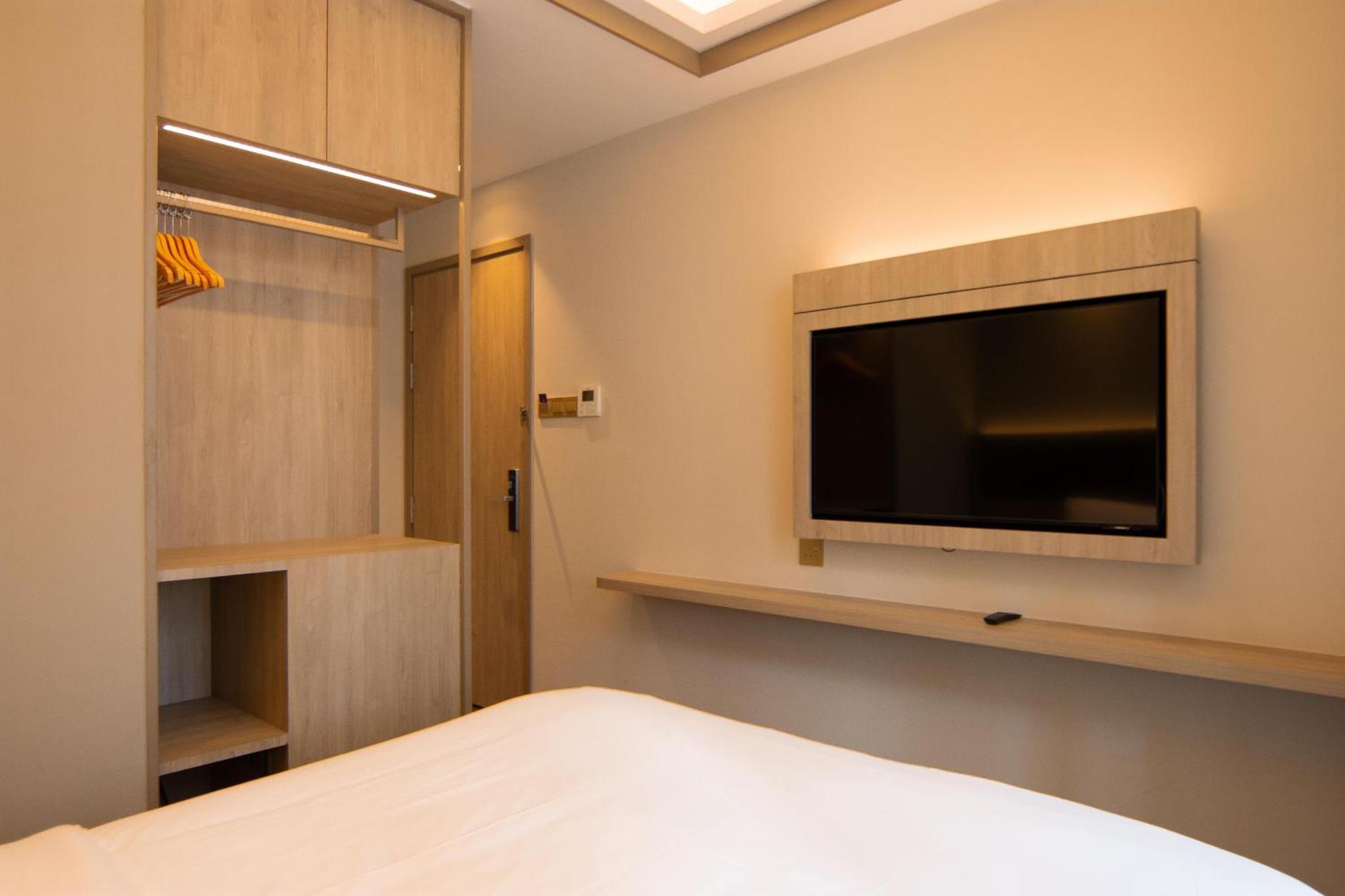 Aqueen Prestige Hotel Jalan Besar سنغافورة المظهر الخارجي الصورة