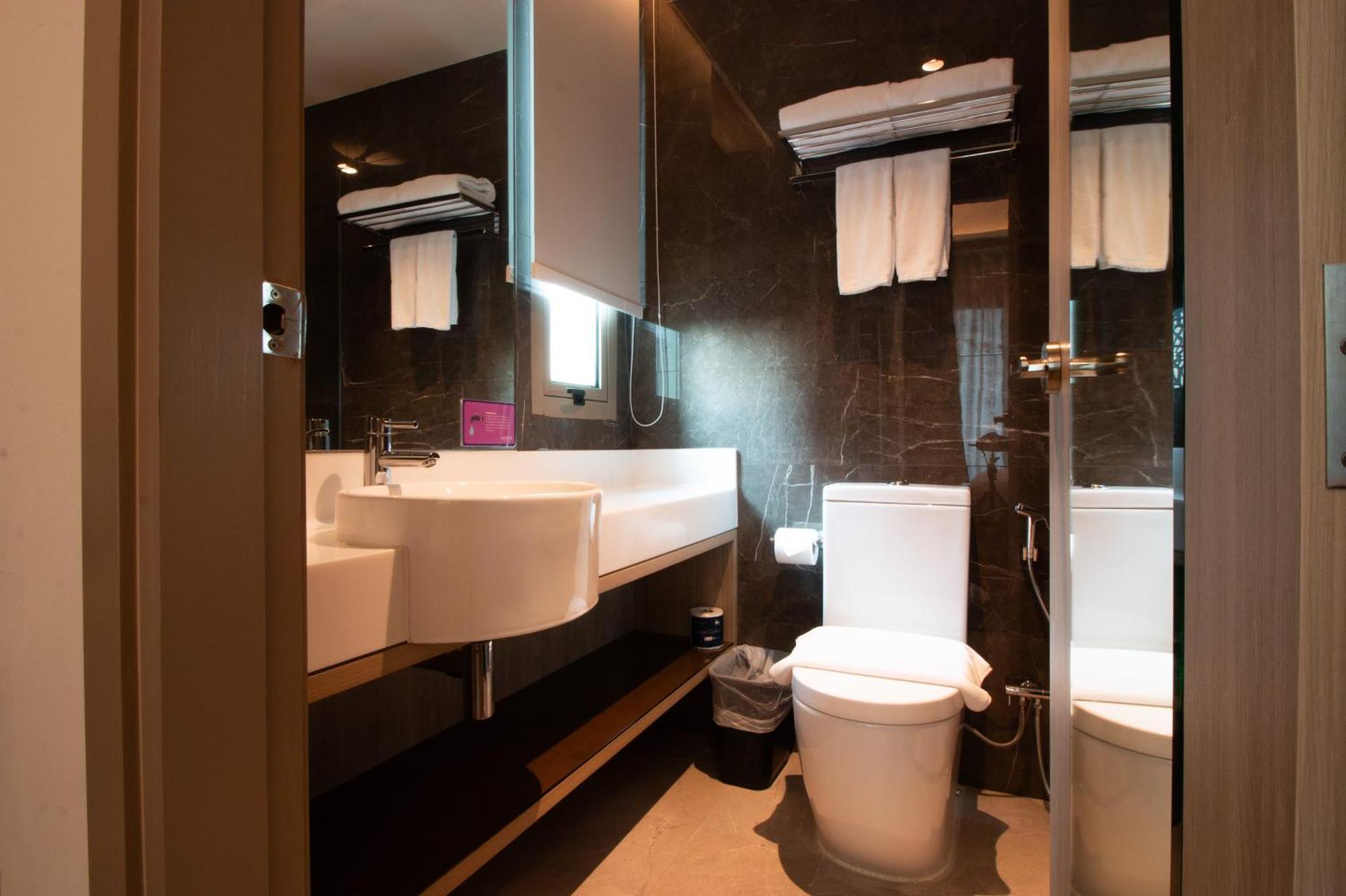 Aqueen Prestige Hotel Jalan Besar سنغافورة المظهر الخارجي الصورة