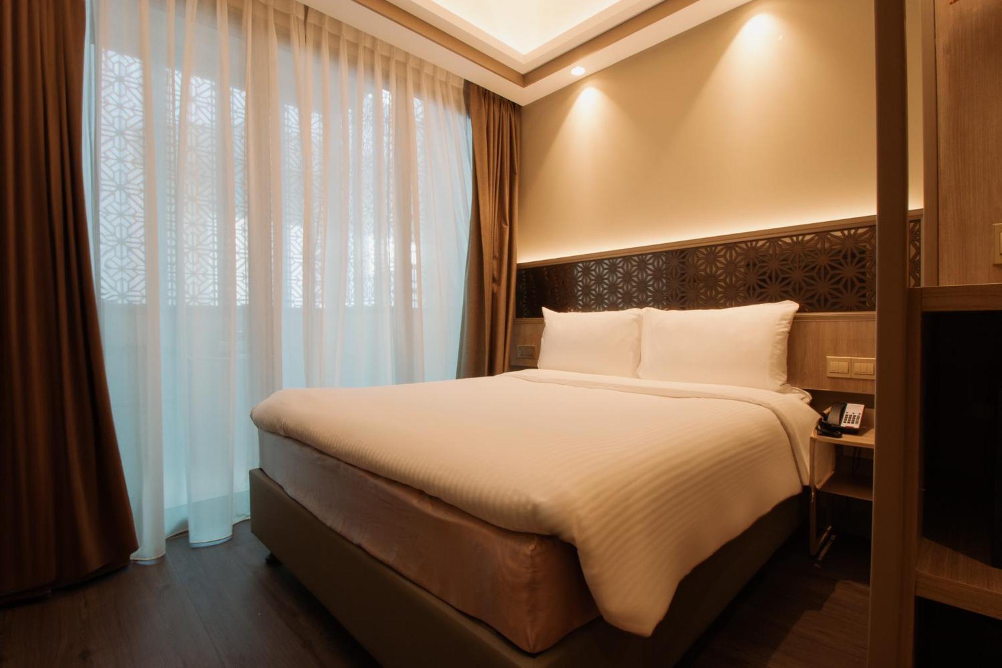 Aqueen Prestige Hotel Jalan Besar سنغافورة المظهر الخارجي الصورة