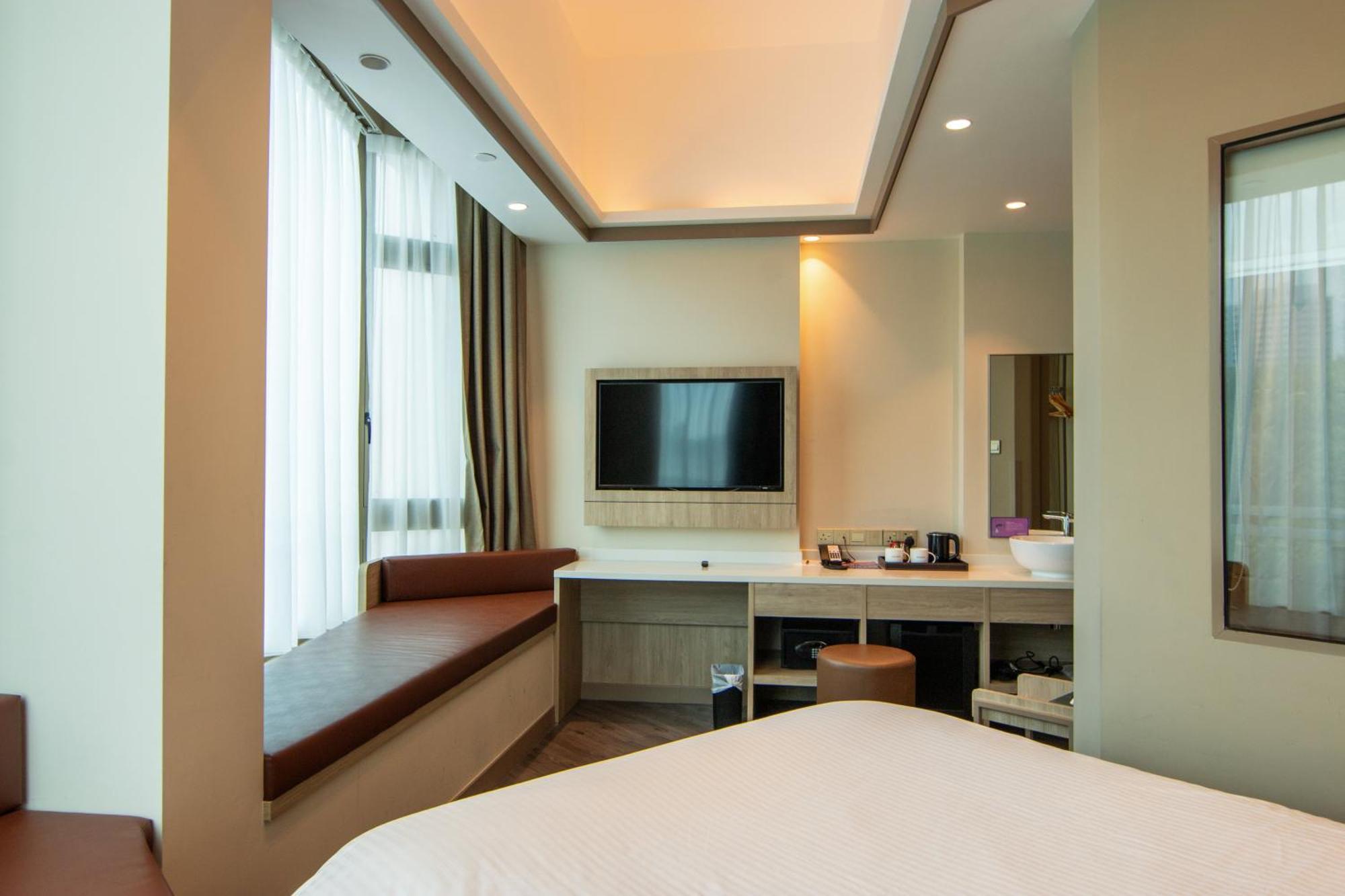 Aqueen Prestige Hotel Jalan Besar سنغافورة المظهر الخارجي الصورة